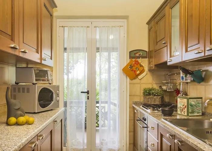 Semesterbostad Monserrato - Goelba